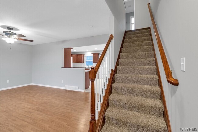 Building Photo - 940 Reserve Rd