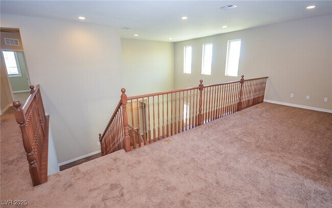 Building Photo - 685 Catalina Aisle St