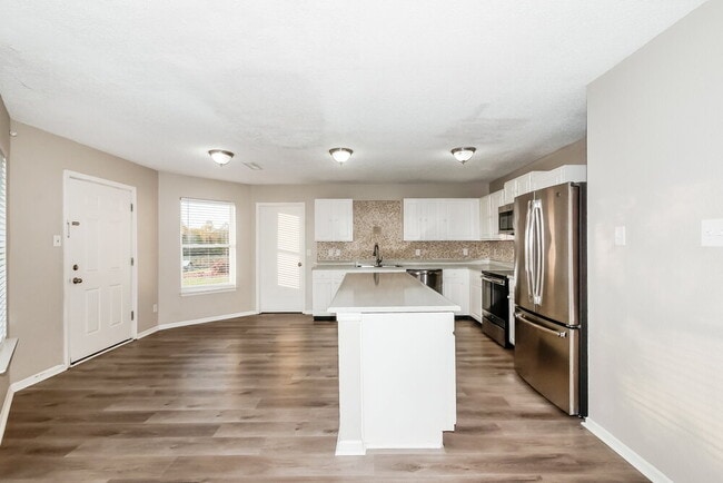 Building Photo - 6058 Amber Valley Ln