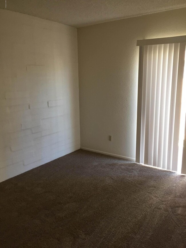 Building Photo - 1337 E Fort Lowell Rd
