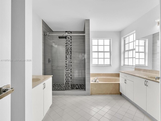 Building Photo - 15363 NW 14th Rd