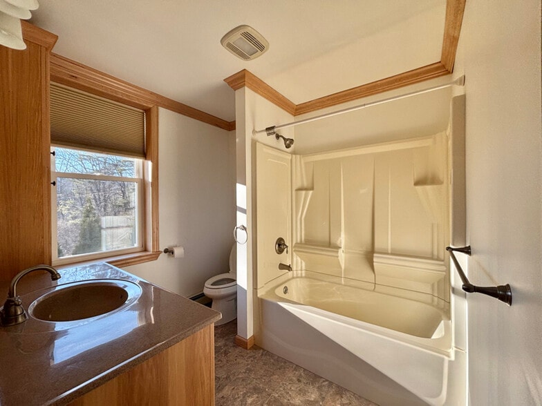 Building Photo - 1583 Clark Hill Rd