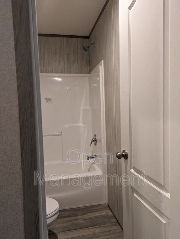 Building Photo - 4950 W Farm Rd 156