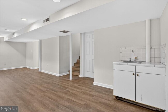 Building Photo - 1597 Katherine Ct