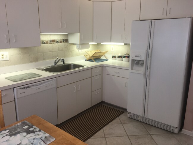 Building Photo - 135 Danbury Ct