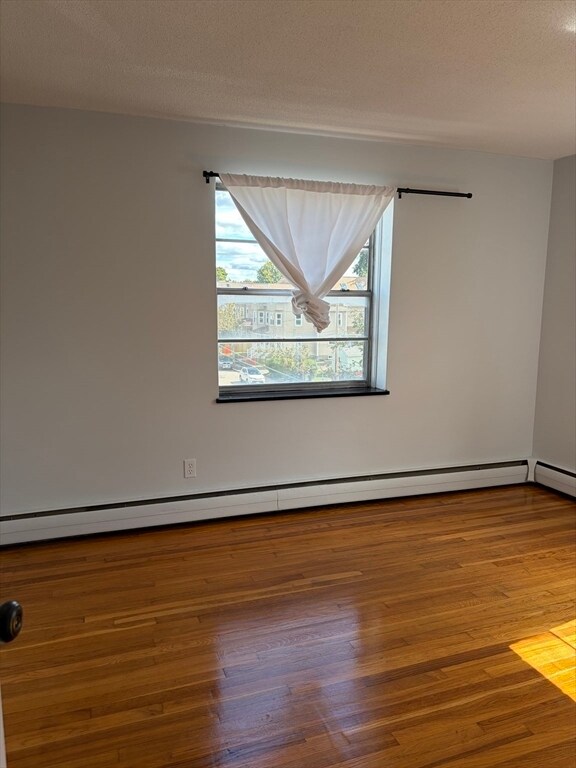 Building Photo - 685 Moody St