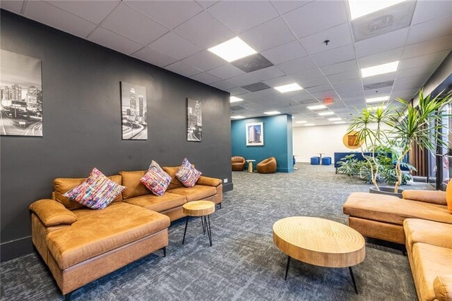 Building Photo - 620 Peachtree St NE