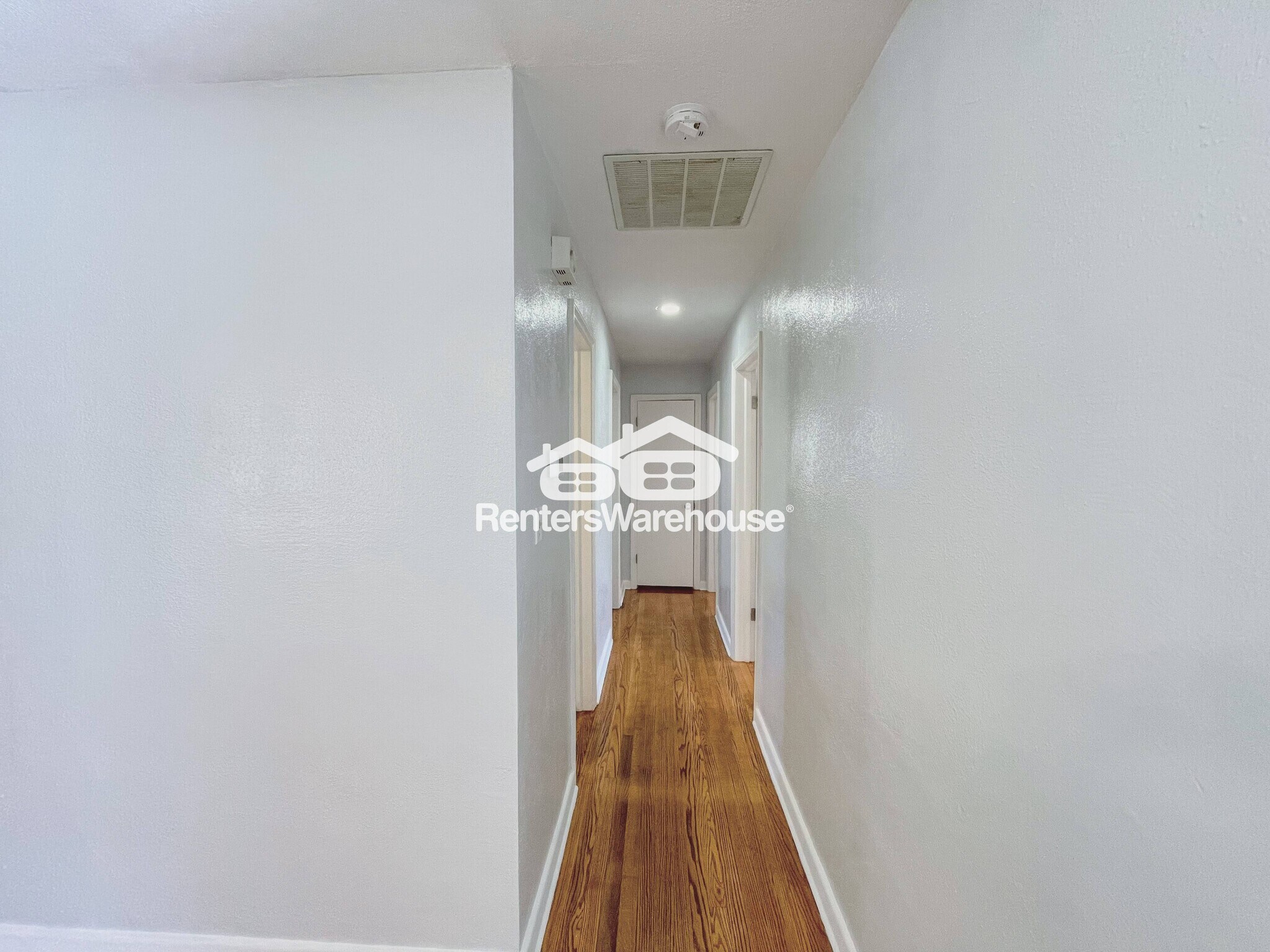 Building Photo - 712 Woodstock Rd