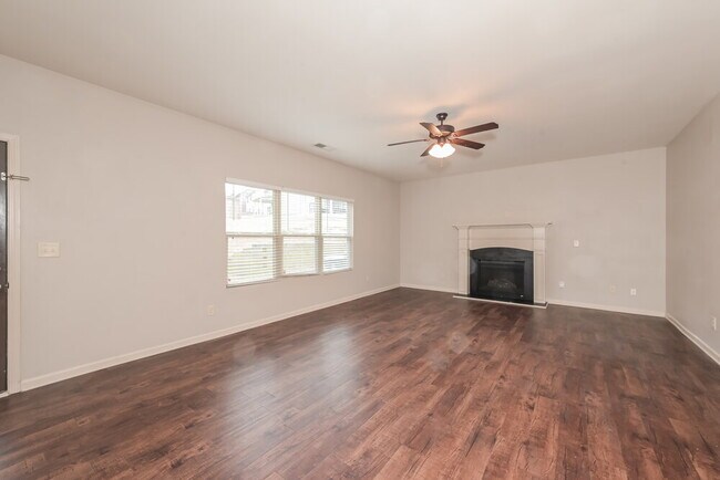 Building Photo - 441 Chandler Bluff Ct SE