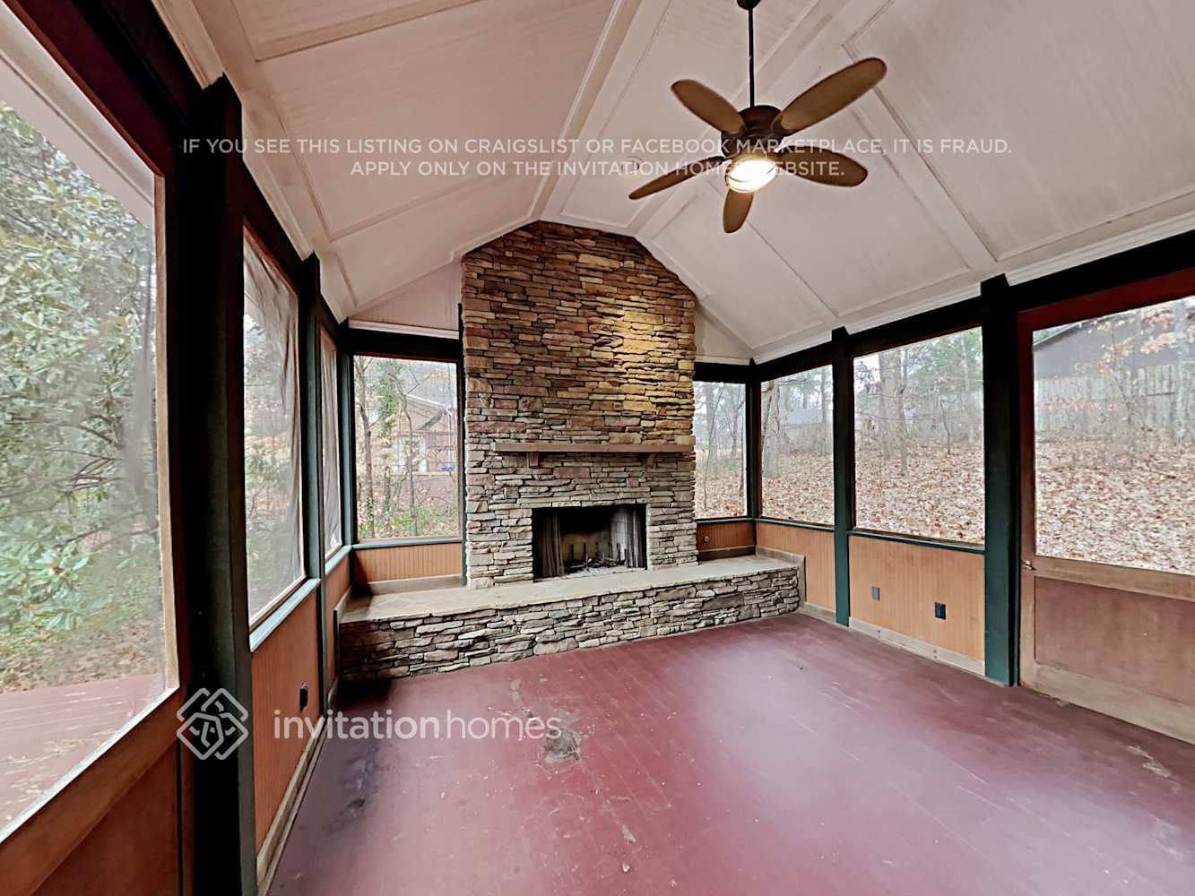 Building Photo - 404 Willowbrook Ct