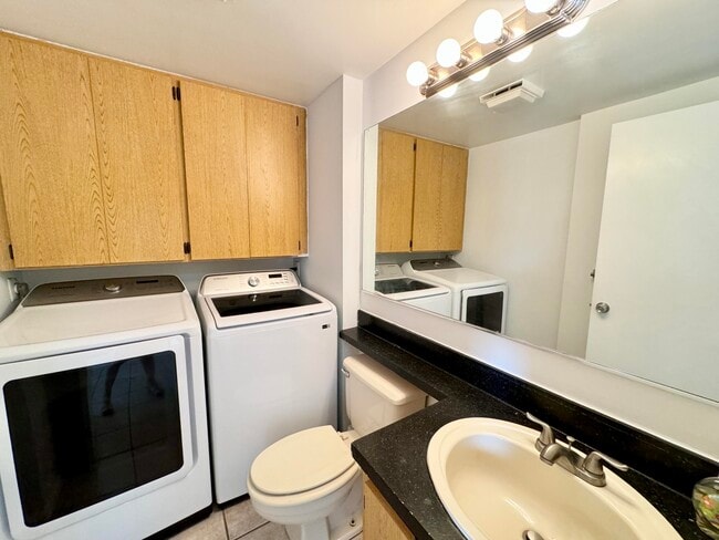 Building Photo - 563 Green Springs Pl