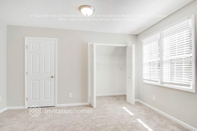 Building Photo - 201 Zircon Ln