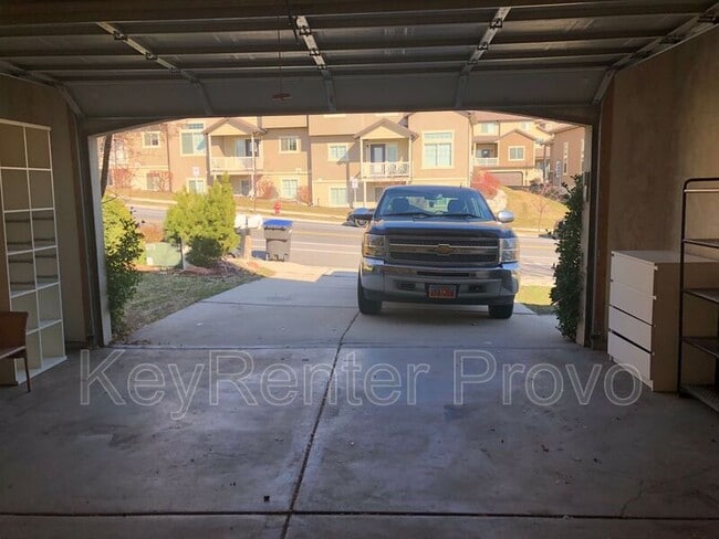 Building Photo - 852 S Slate Canyon Dr