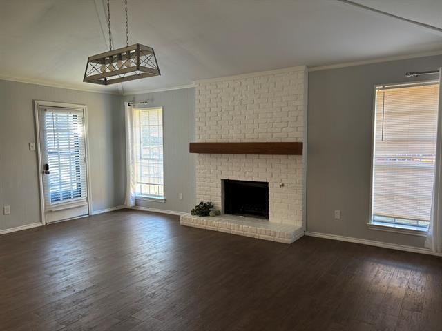 Building Photo - 2810 Clear Springs Dr