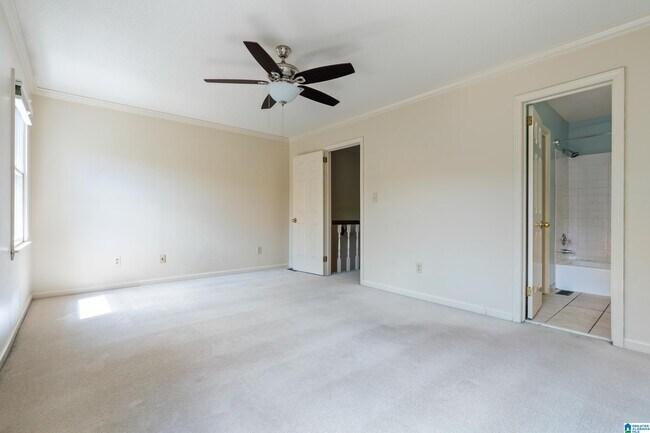 Building Photo - 1659 Ashwood Ln