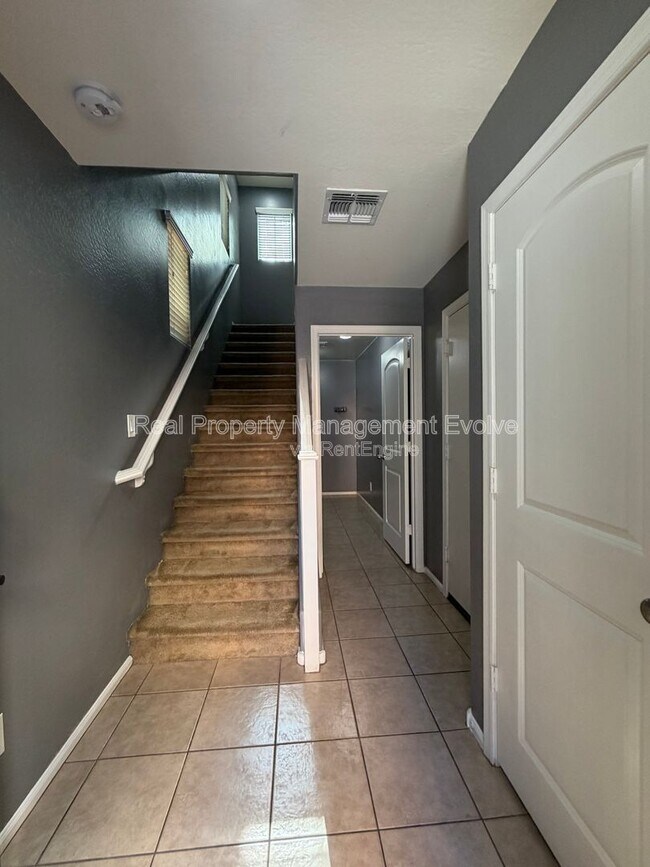 Building Photo - 7724 W Pipestone Pl
