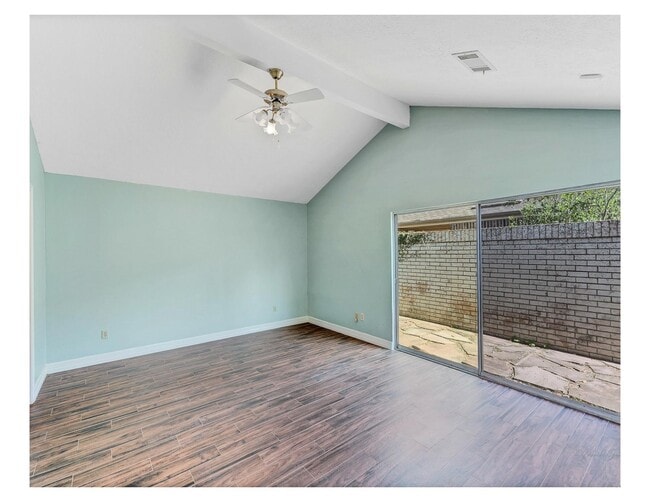 Building Photo - 13902 Paradise Valley Dr