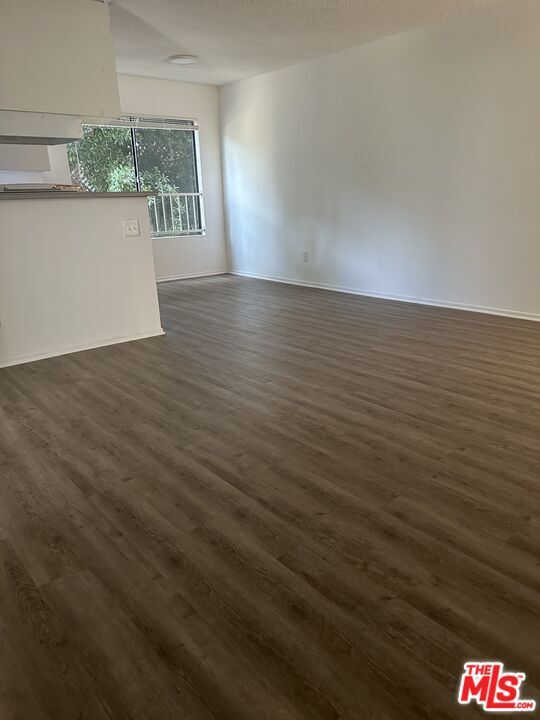 Building Photo - 710 S Crenshaw Blvd