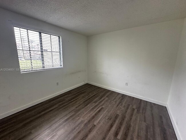 Building Photo - 6175 NW 186th St