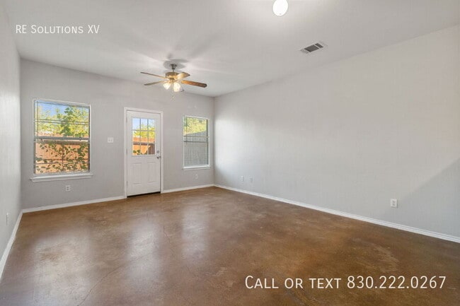 Building Photo - 10714 Mathom Landing