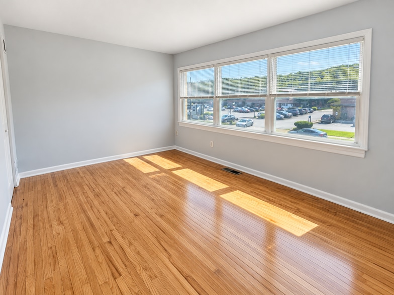 Building Photo - 727 W Emaus Ave