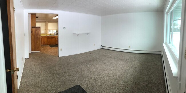 Building Photo - 1500 Denali Way