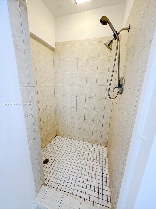 Building Photo - 2380 SW 11th St