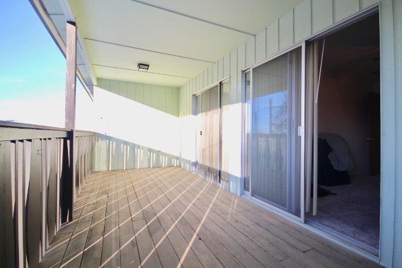 Building Photo - 705 S 16th Ave