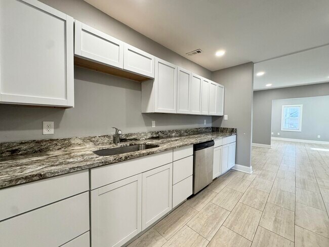 Building Photo - 353 Sherman Ave