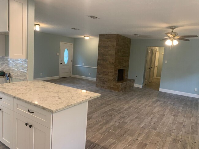 Primary Photo - 334 Gamewood Dr