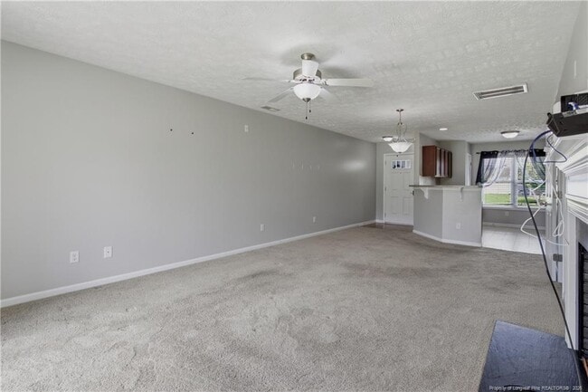Building Photo - 142 Collinwood Dr