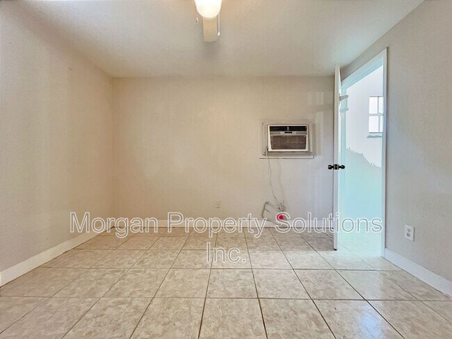 Building Photo - 41 E Winter Park St