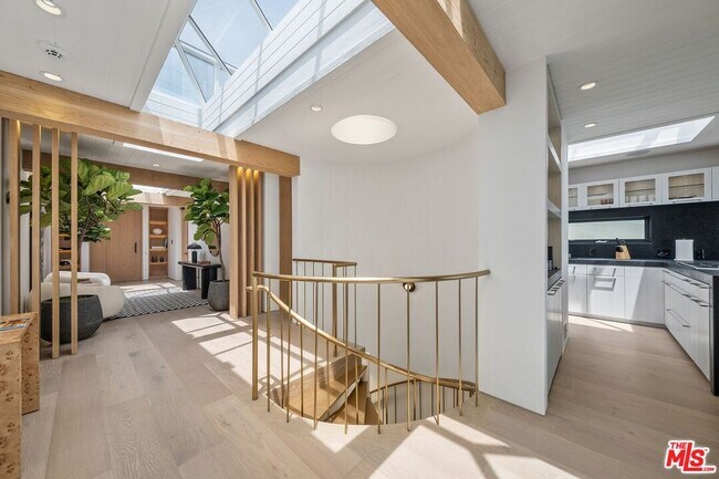 Building Photo - 24112 Malibu Rd