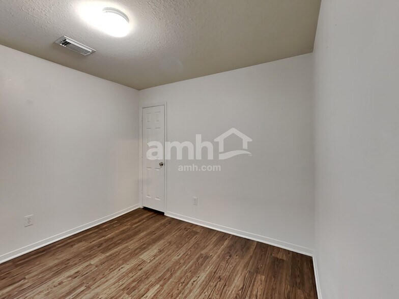 Building Photo - 18514 Inwood Elm Cir