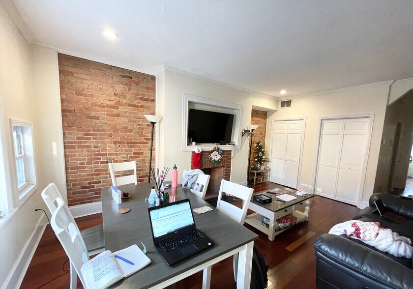 Building Photo - 45 Hemenway St