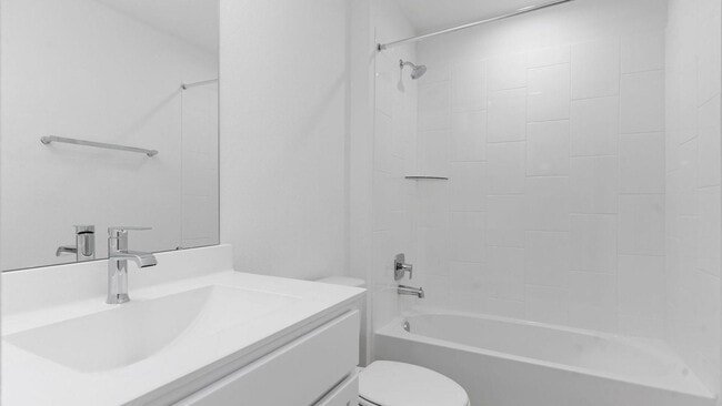 Building Photo - 5030 Balcolm Dr