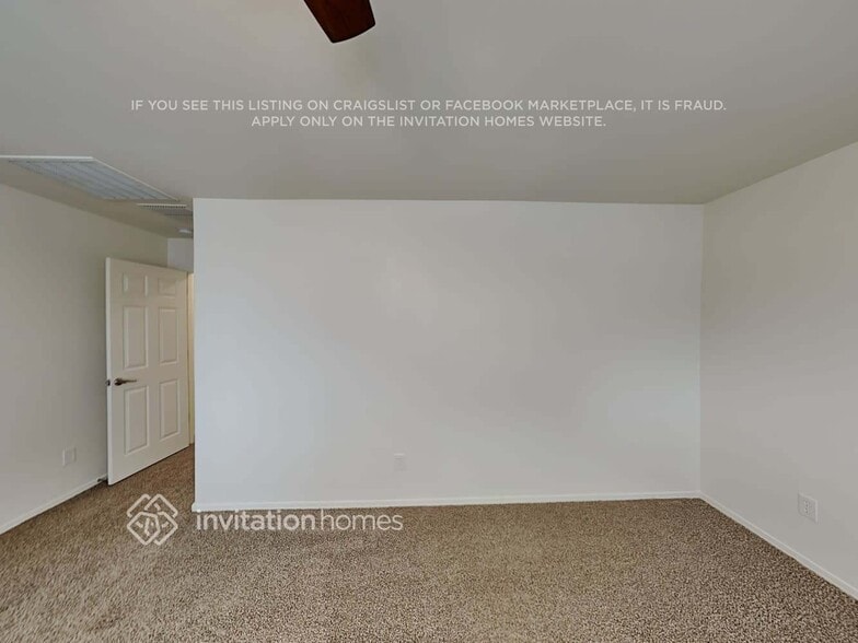Building Photo - 320 N 56th Pl