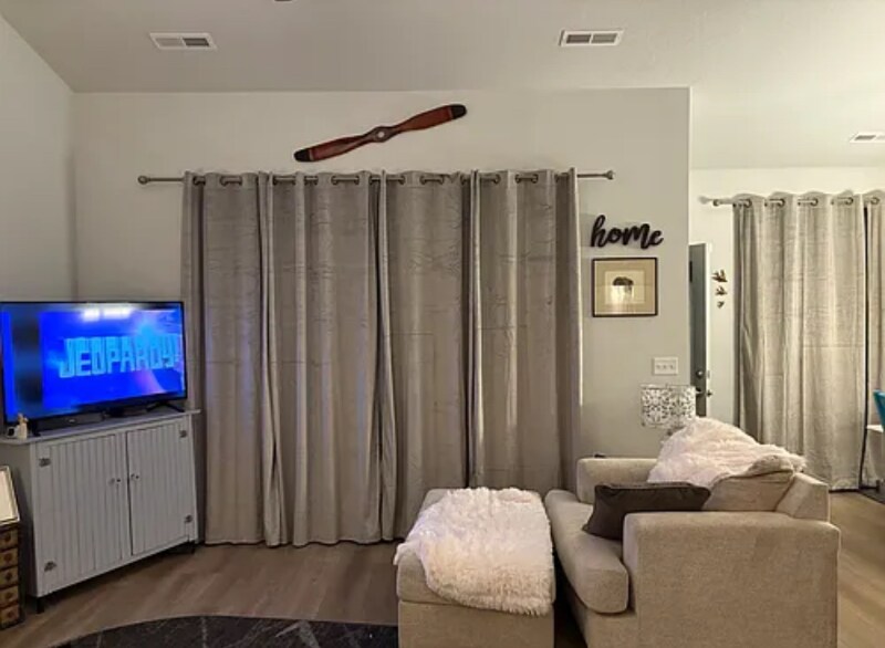 Building Photo - 6707 S Nordean Ave