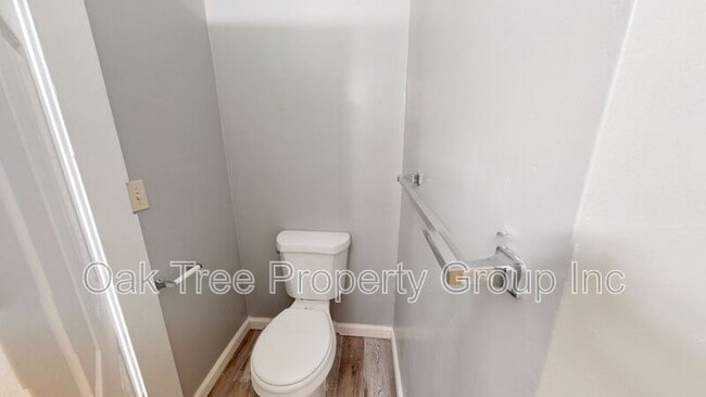 Building Photo - 1607 2nd Ave