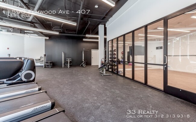 Building Photo - Centrum Evanston - Luxury 2 Bedroom 2 Bath