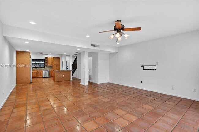 Building Photo - 8896 SW 62nd Terrace