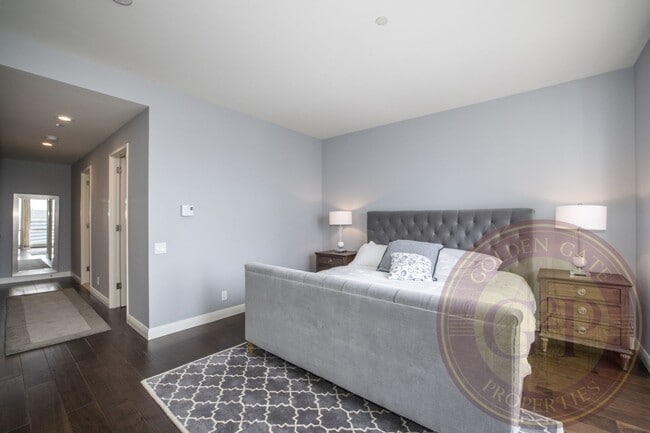 Building Photo - Financial District - 2 BR, 2 BA Condo 1,510 Sq. Ft. - 3D Virtual Tour,  Parking Option