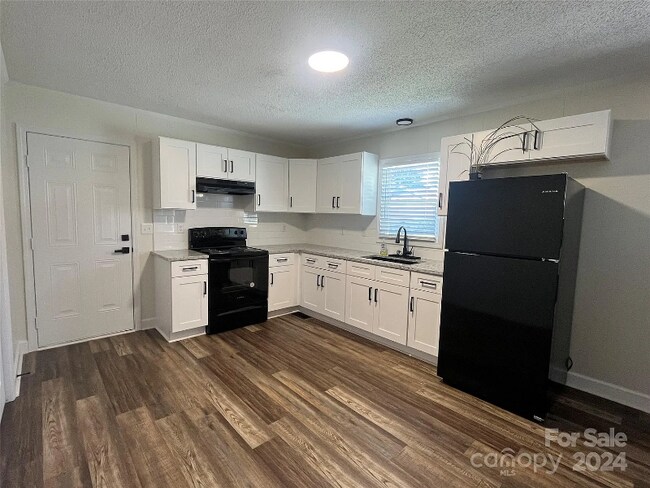 Building Photo - 505 Afton St