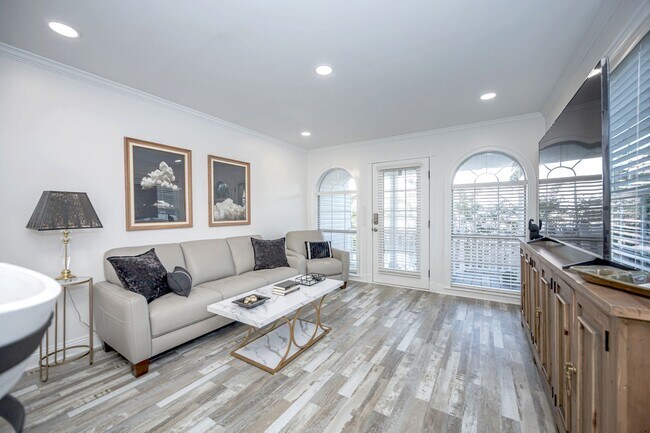 Building Photo - 1102 Stanfield Point Rd