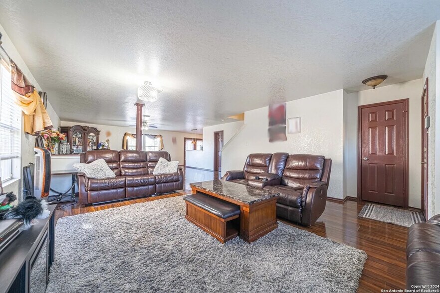 Building Photo - Room in House on Magnolia Grove