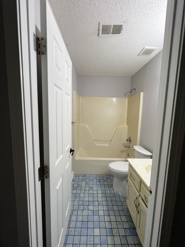 Building Photo - 9274 Charly Hill Ln