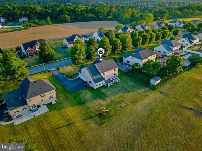 Building Photo - 728 Farmhouse Rd