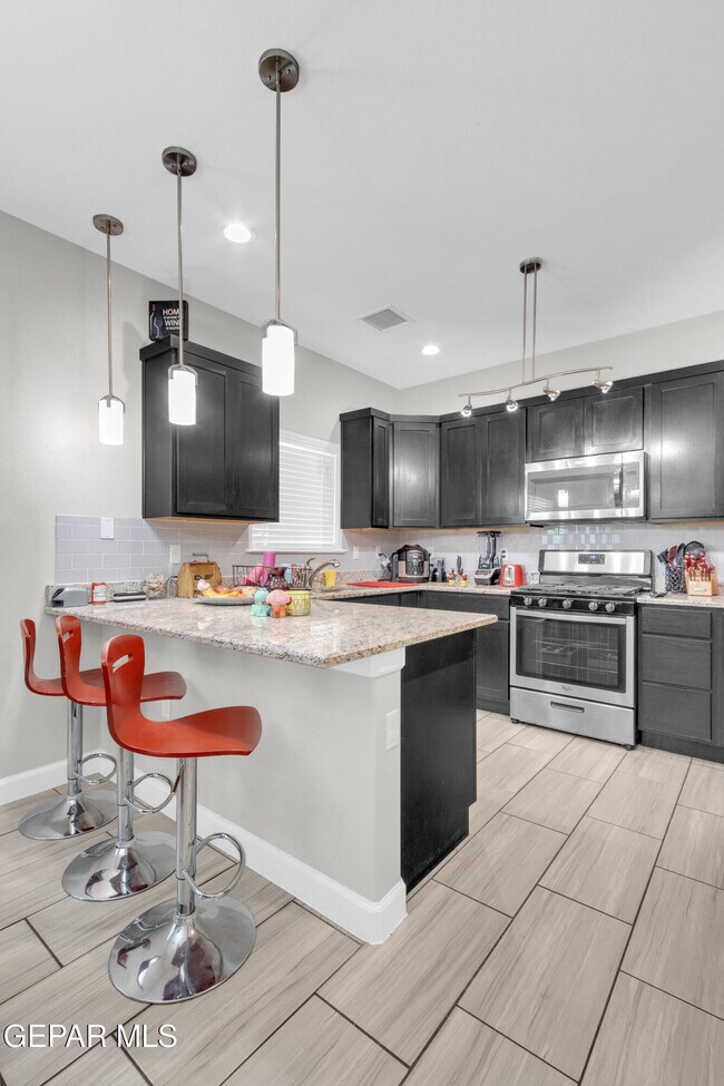 Building Photo - 412 Beech Tree Dr