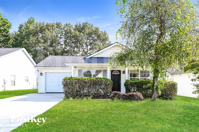 Building Photo - 118 Wilton St