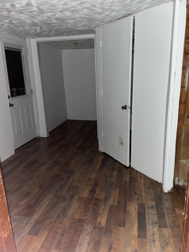 Building Photo - 118 Wine St